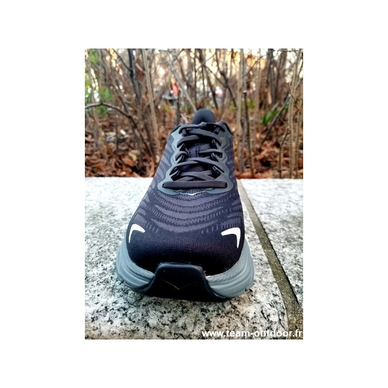 HOKA Arahi 6 Homme Black / White 5 HOKA Arahi 6 Homme Black / White – Image 3