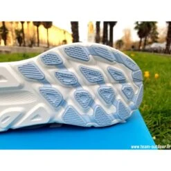 HOKA Clifton 9 Wide Femme Airy Blue / Ice Water -Hoka Boutique hoka clifton 9 wide femme airy blue ice water 8