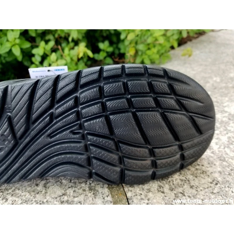 HOKA Ora Recovery Flip Homme Black / Dark Gull Gray 11 HOKA Ora Recovery Flip Homme Black / Dark Gull Gray – Image 9