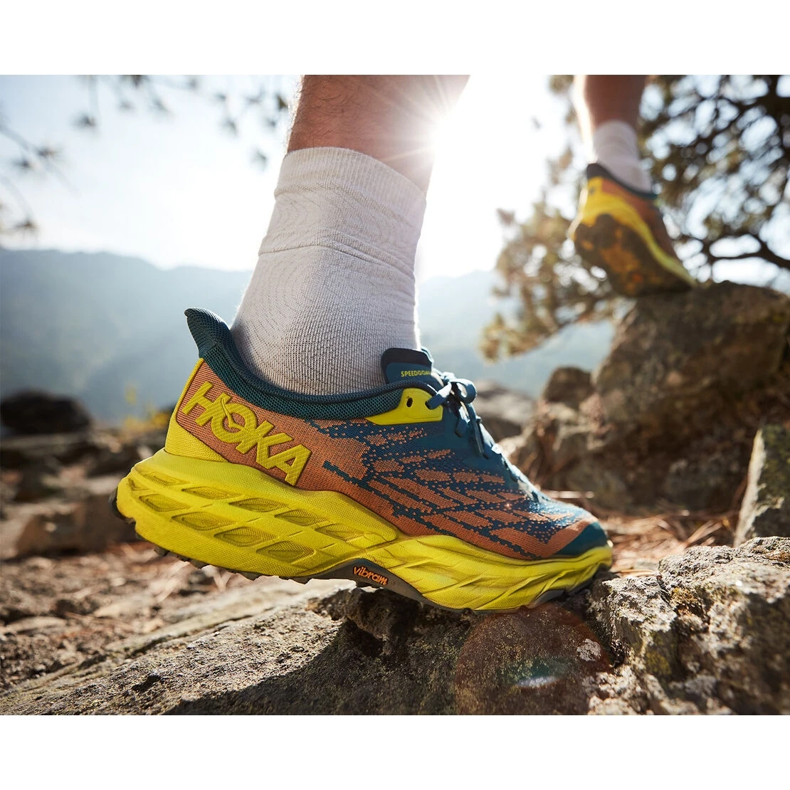 Hoka Chaussures Running Homme - Speedgoat 5 - Avocado / Passion Fruit 9 Hoka Chaussures Running Homme - Speedgoat 5 - Avocado / Passion Fruit – Image 7